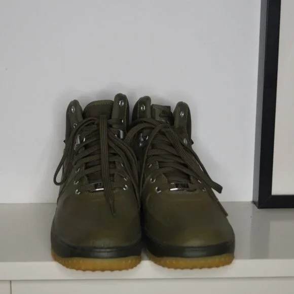 Nike Air Force 1 Lunar Duckboot/ Sneakerboot Olive Youth Boys 7Y - Picture 2 of 11